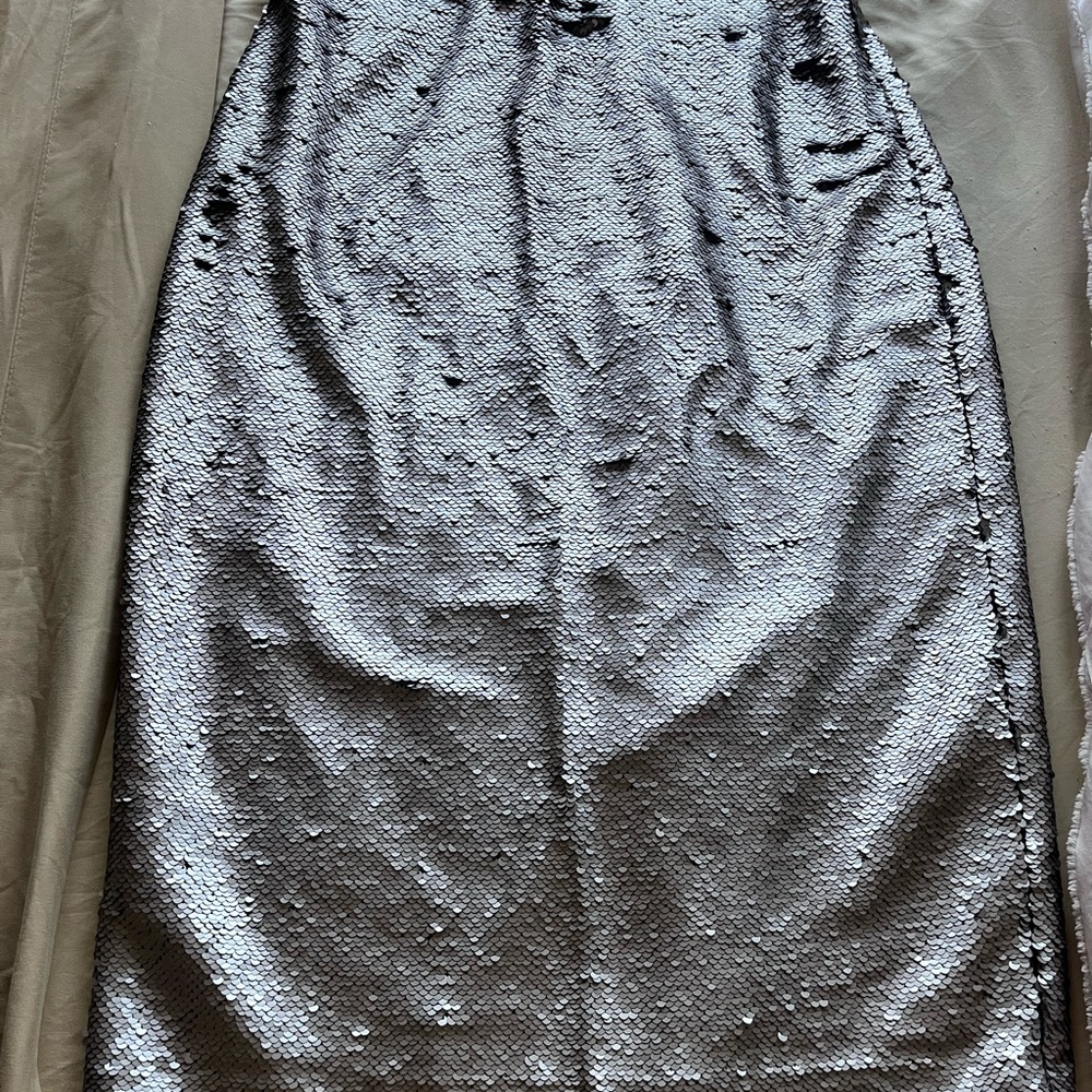 Elegant Silver Sequin Skirt